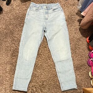 American Eagle Outfitters Curvy Mom Jean